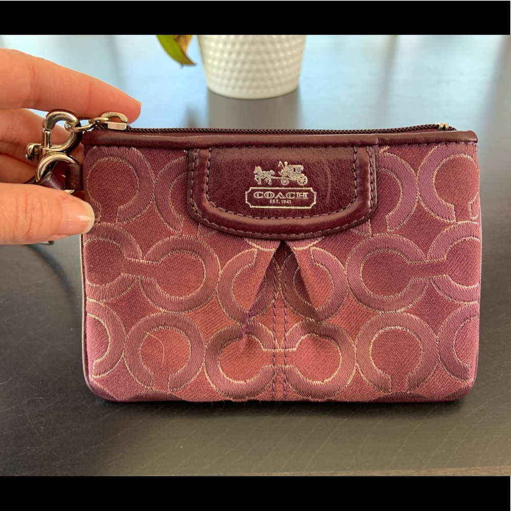 🎾Coach Wristlet